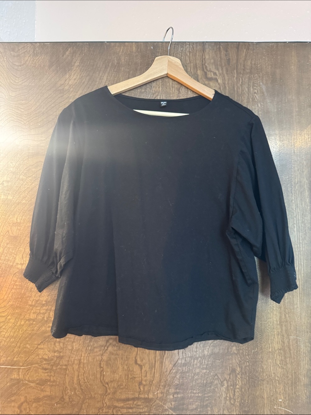 Uniqlo Black Puff-Sleeve Long Sleeve Tee